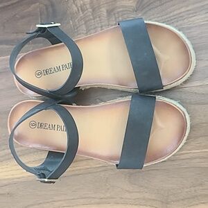 DREAM PAIRS Women’s Open Toe Espadrille Platform Sandals Size 6
